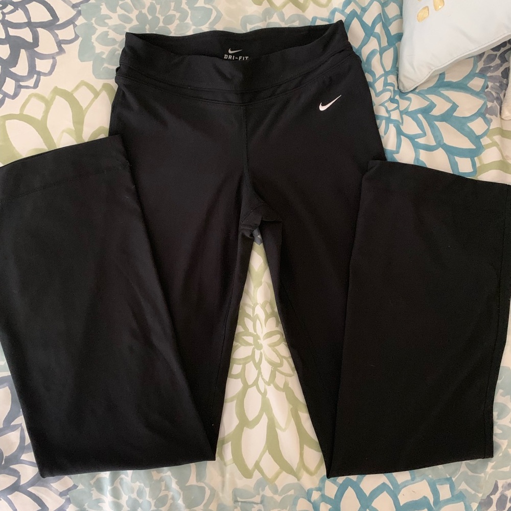 Wide leg Nike dri fit pant